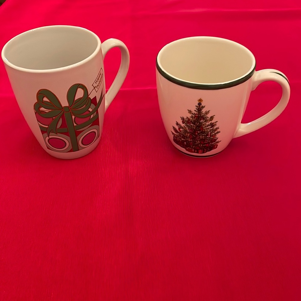 2 Royal Norfolk & Traditions by Radko Christmas and Happy Holidays MUGS (OLCC)
